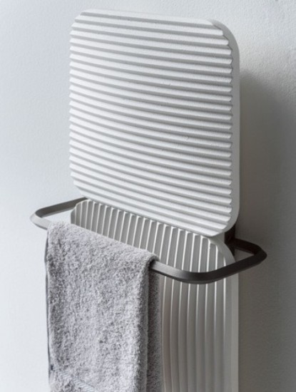 מייבש מגבות איטלקי לנה בצבעי בייסיק 132על 33 400 וואט 