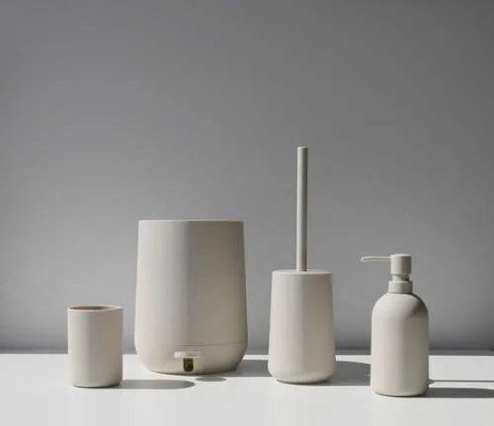 סט מונח לאמבטיה איכותי דגם rock במגוון צבעים לבחירה פח טריקה שקטה איכותי חברת אקוגי